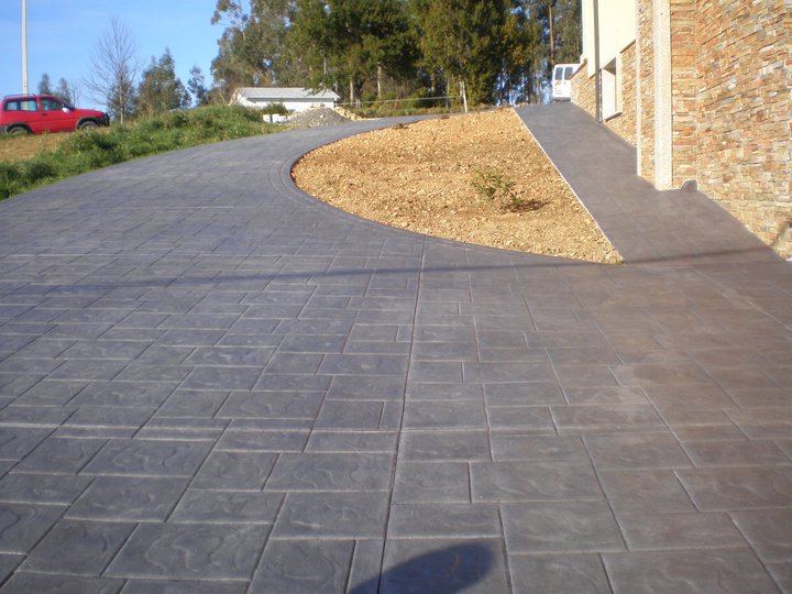 allée en béton imprimé