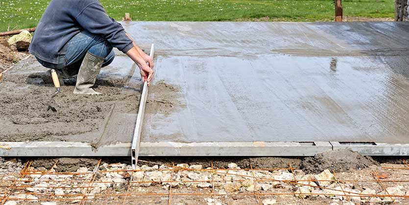 l'épaisseur d'une dalle de béton