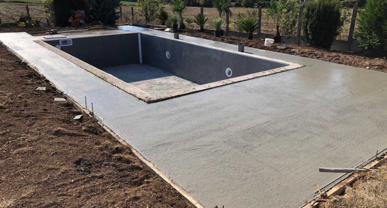 Comment faire une Dalle béton pour piscine hors sol? - PaveBéton