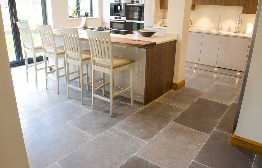Sol pierre naturelle en interieur