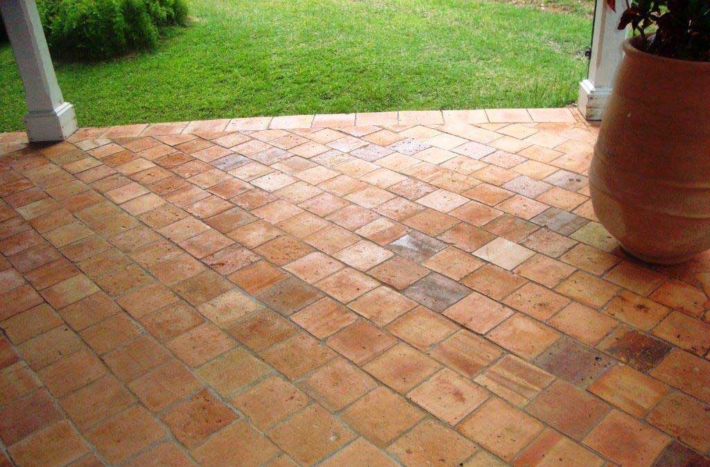 Sol en terre cuite: Avantages, Prix, Pose et Types - PaveBéton