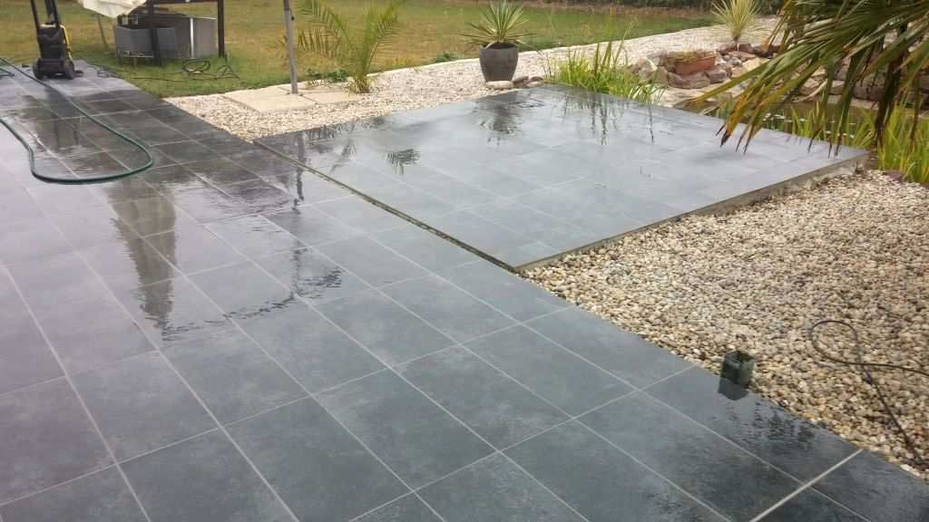 Terrasse en carrelage: Avantages, Prix, Usages