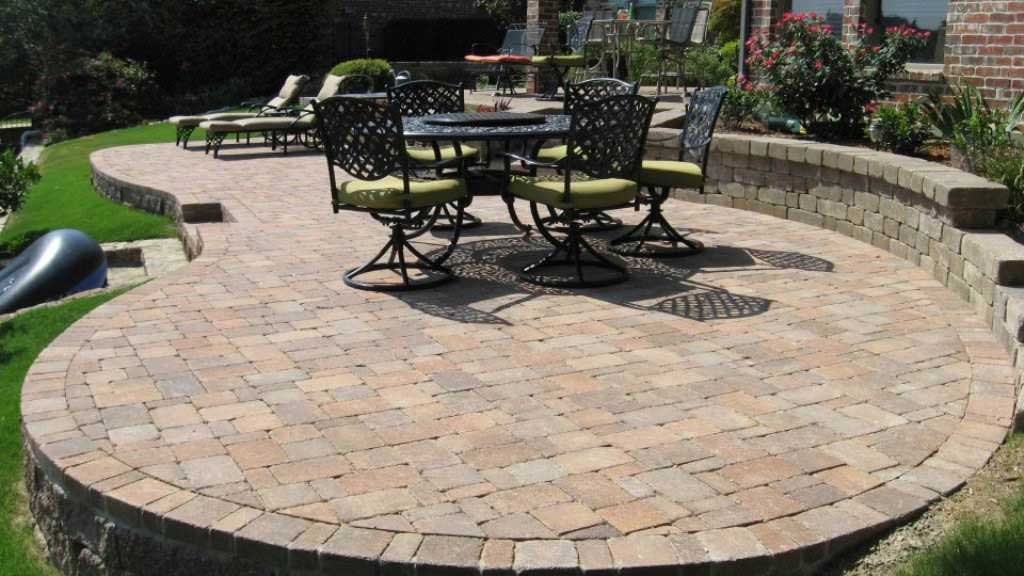 terrasse de jardin en paves