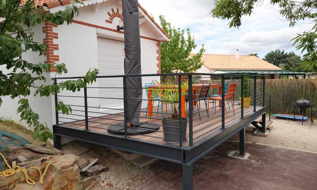 Terrasse sur pilotis